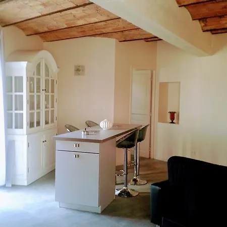 Maison Basse Fourques (Gard)