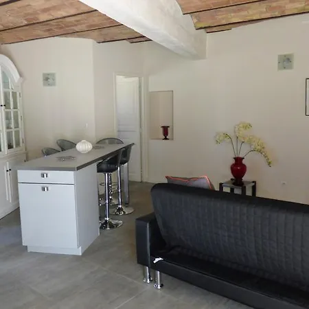 Dom wakacyjny Maison Basse *